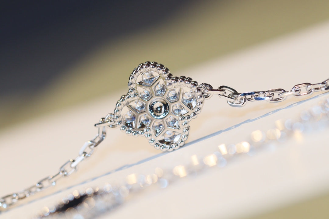 [⭐Glow]CLOVER 20 MOTIFS ONYX DIAMOND SILVER