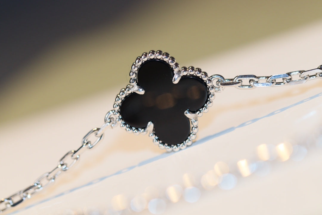 [⭐Glow]CLOVER 20 MOTIFS ONYX DIAMOND SILVER
