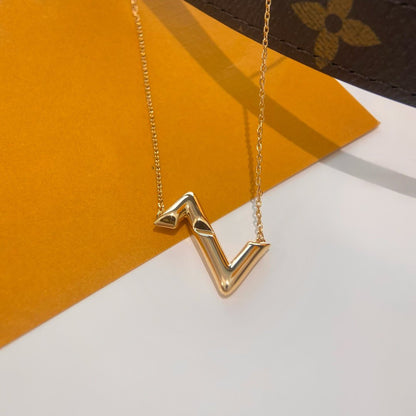 [⭐Glow]VOLTE UPSIDE DOWN NECKLACE