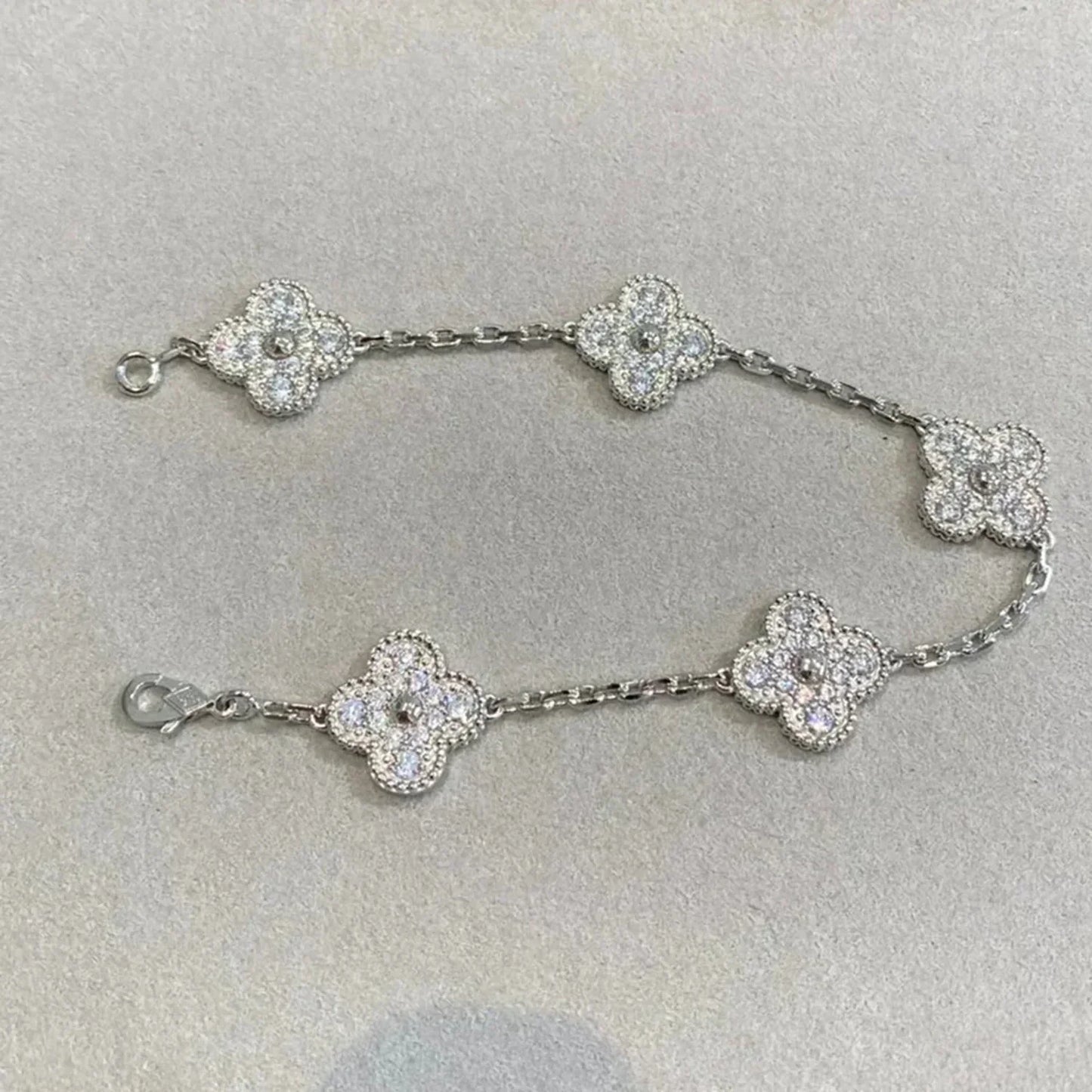 [⭐Glow] CLOVER 5 MOTIF FULL DIAMOND BRACELET COLLECTION