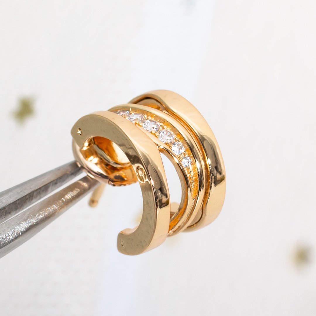 [⭐Glow]ZERO 1 PINK GOLD DIAMONDS EARRINGS