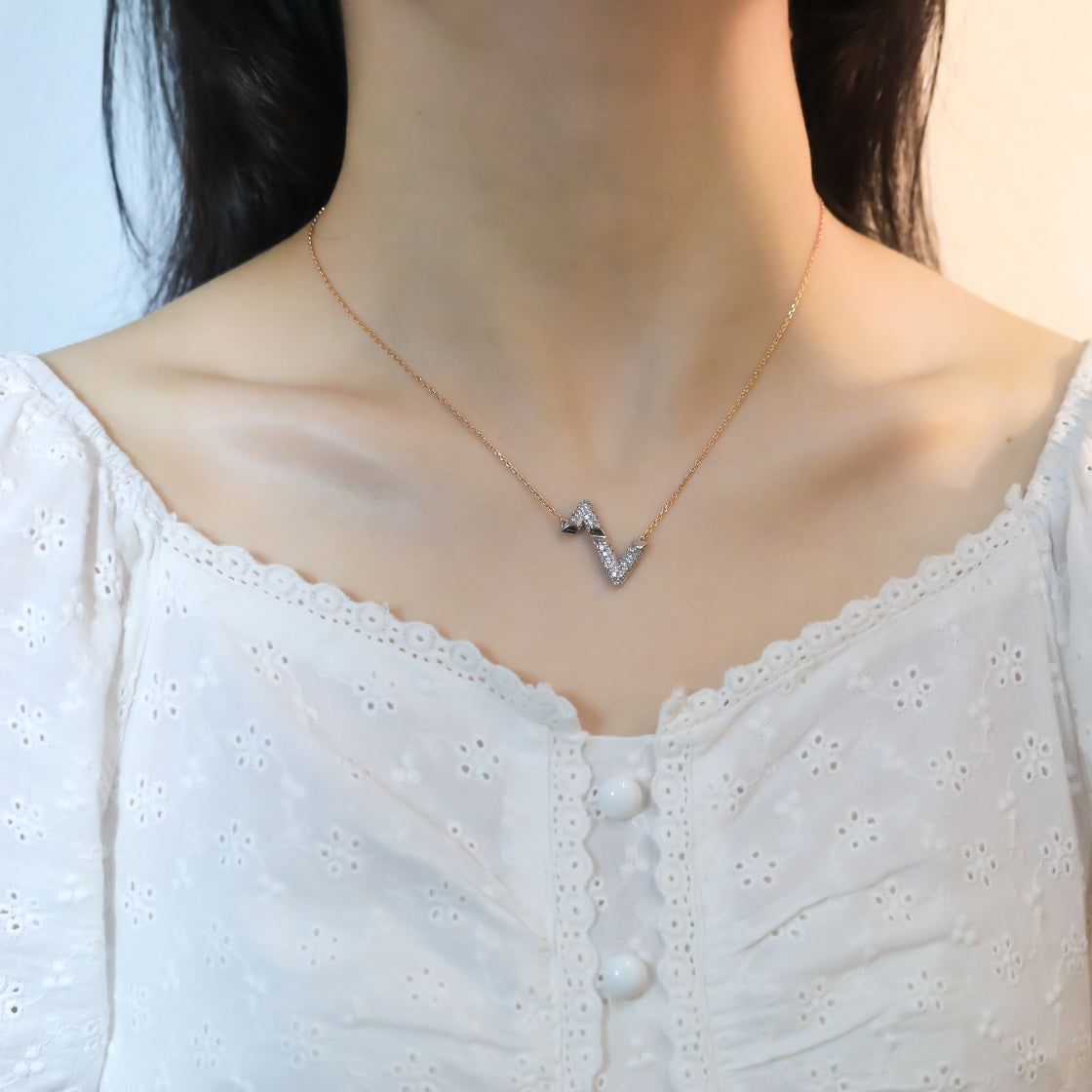 [⭐Glow]VOLT SILVER DIAMOND PEDANT NECKLACE