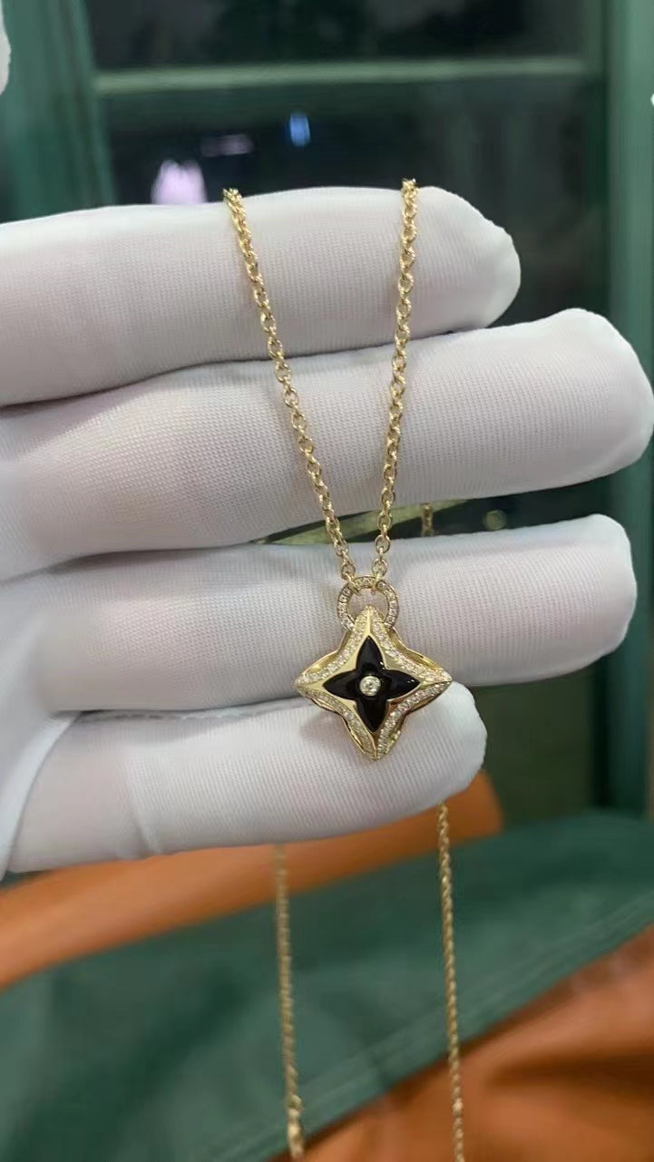 [⭐Glow]STAR PEDANT PINK GOLD DIAMOND NECKLACE