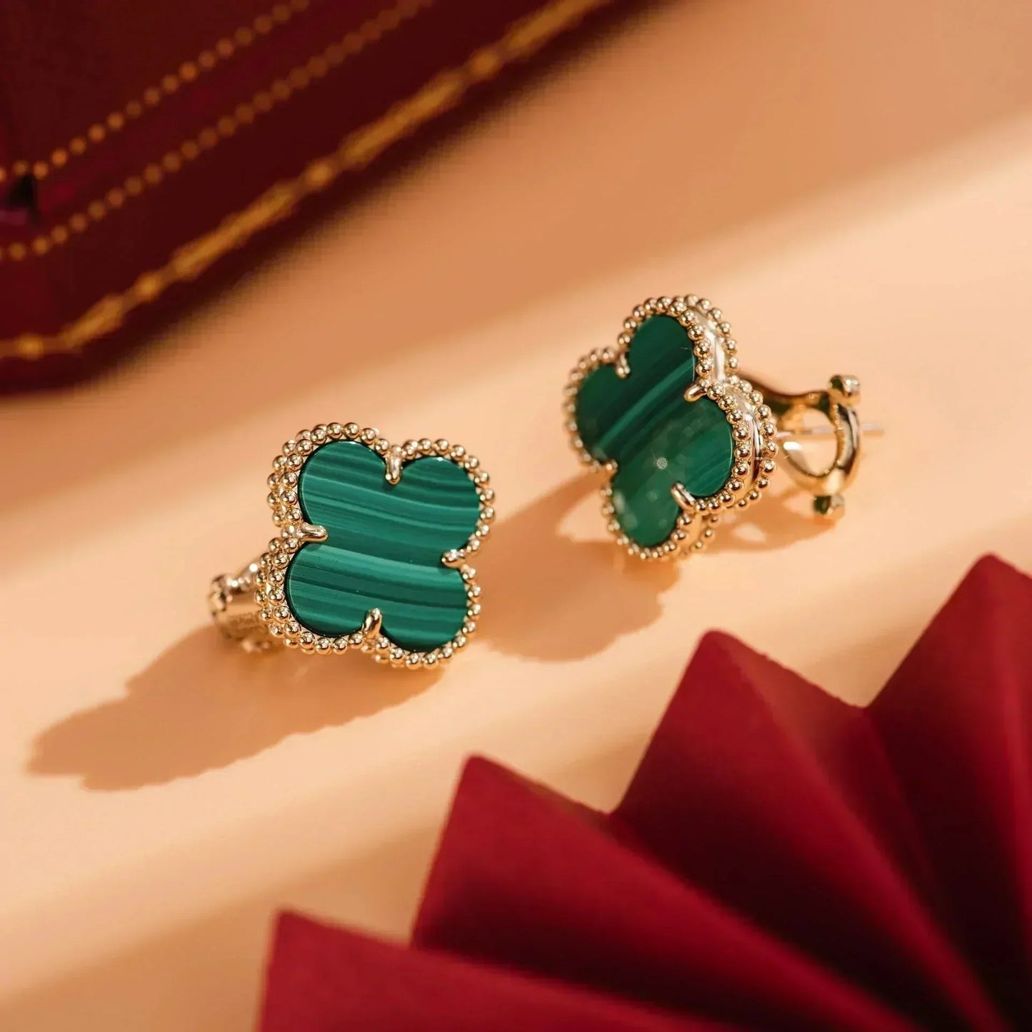 [⭐Glow]CLOVER MEDIUM 1 MOTIFS MALACHITE  EARRINGS