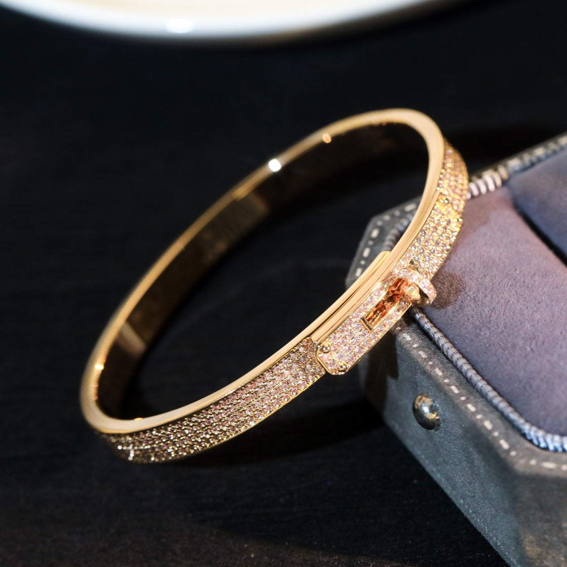 [⭐Glow]KELLY BRACELET DIAMOND PAVED