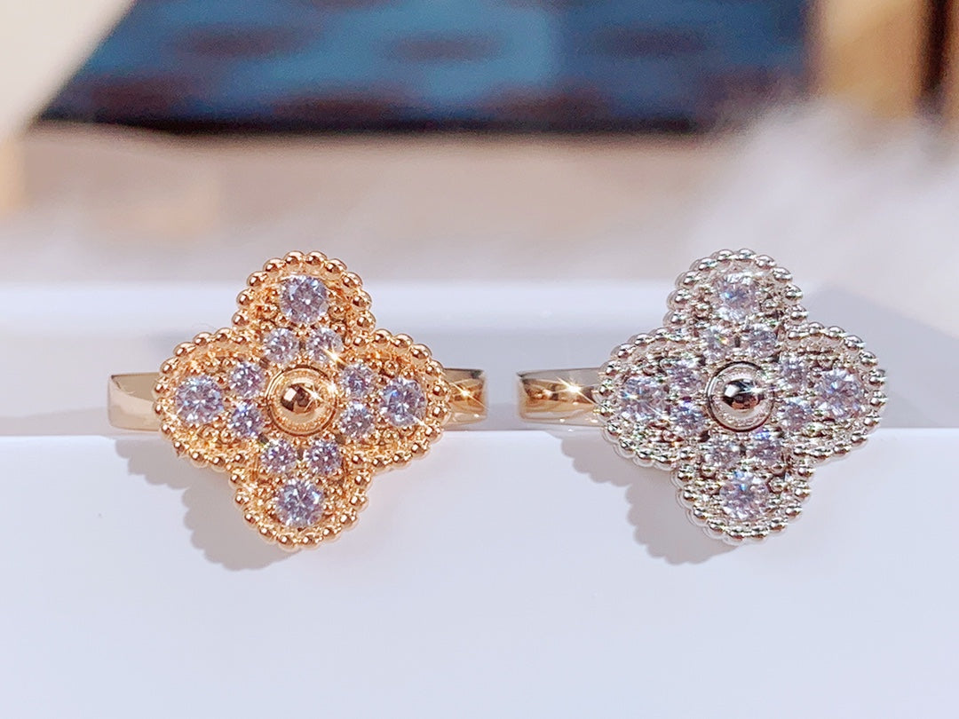 [⭐Glow]CLOVER DIAMOND RING