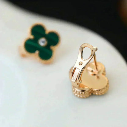 [⭐Glow]CLOVER MEDIUM 1 MOTIFS MALACHITE DIAMOND EARRINGS