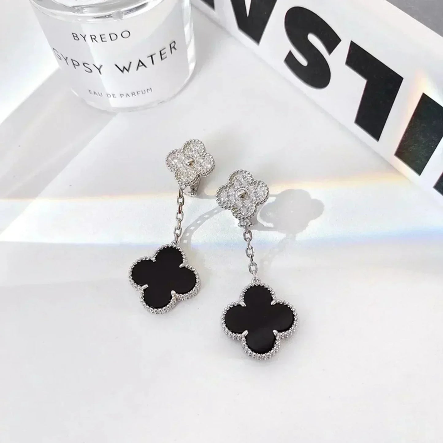 [⭐Glow]CLOVER 2 MOTIFS  DIAMOND ONYX EARRINGS SILVER