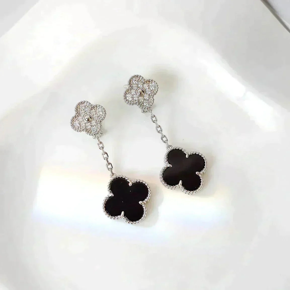 [⭐Glow]CLOVER 2 MOTIFS  DIAMOND ONYX EARRINGS SILVER