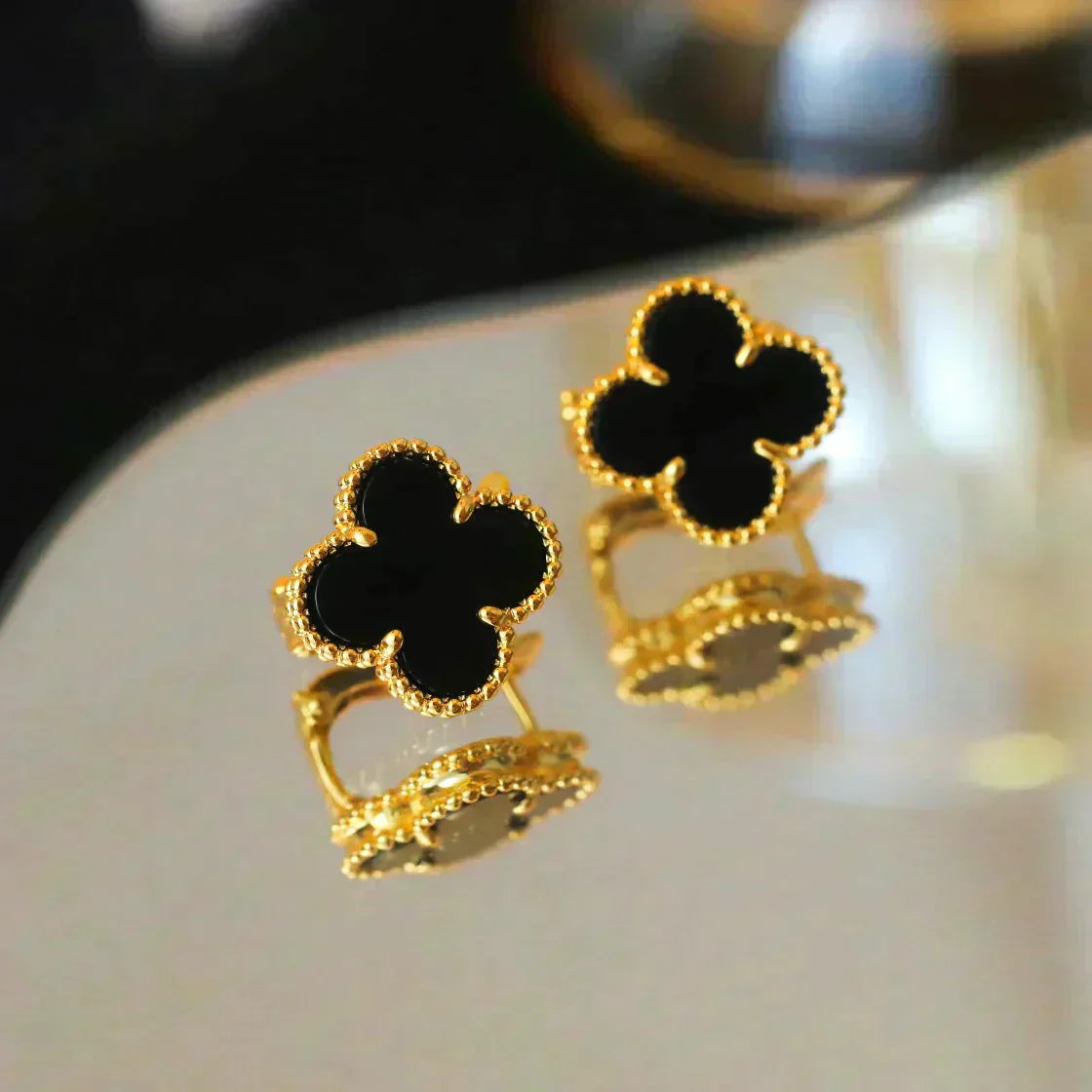 [⭐Glow]CLOVER MEDIUM 1 MOTIFS  ONYX STUD EARRINGS