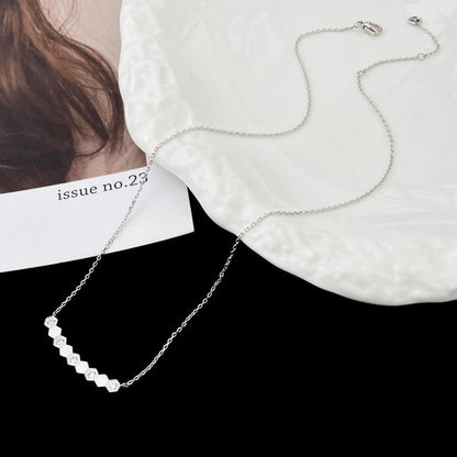 [⭐Glow]BEE MY LOVE DIAMOND NECKLACE