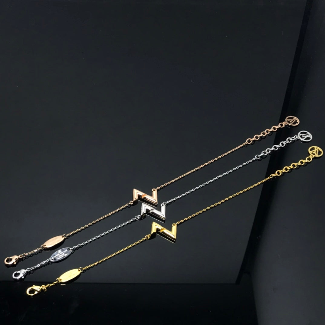 [⭐Glow]VOLT LV LOGO BRACELET