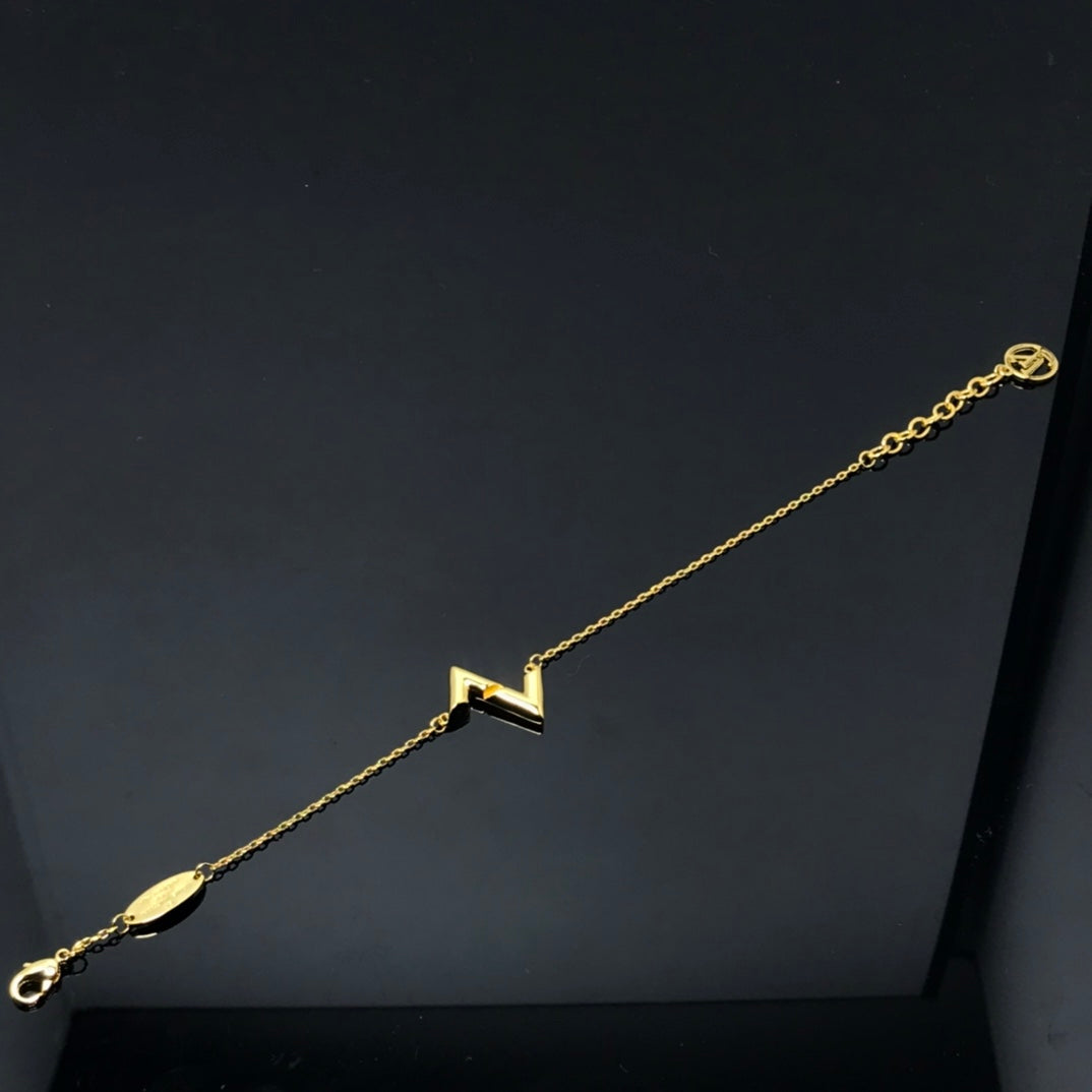 [⭐Glow]VOLT LV LOGO BRACELET