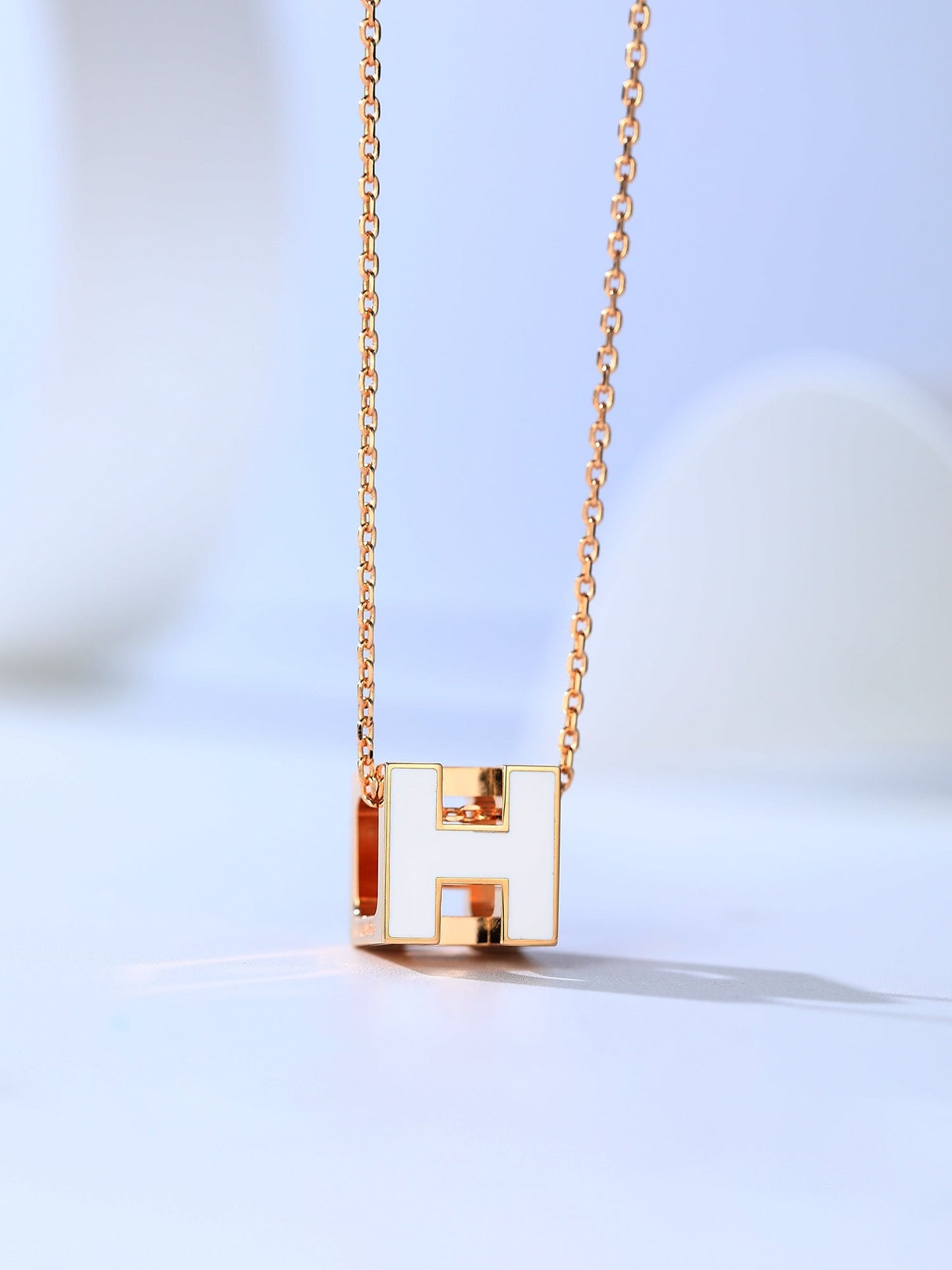 [⭐Glow]H CAGE PINK GOLD NECKLACE