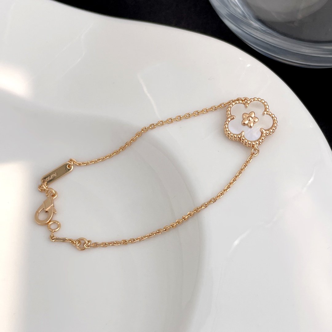 [⭐Glow]LUCKY SPRING ROSE GOLD MOP BRACELET