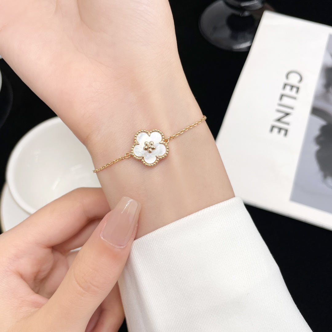 [⭐Glow]LUCKY SPRING ROSE GOLD MOP BRACELET