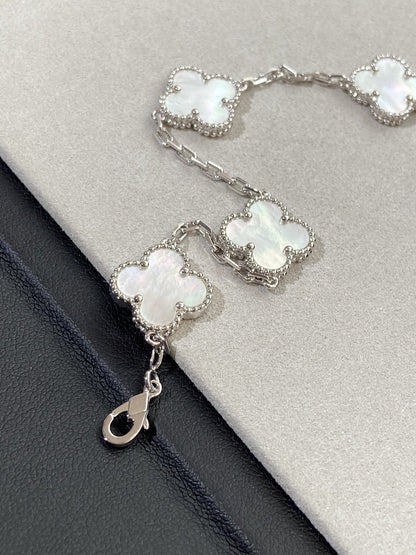 [⭐Glow]CLOVER WHITE PEARL MOP 5 MOTIF BRACELET COLLECTION