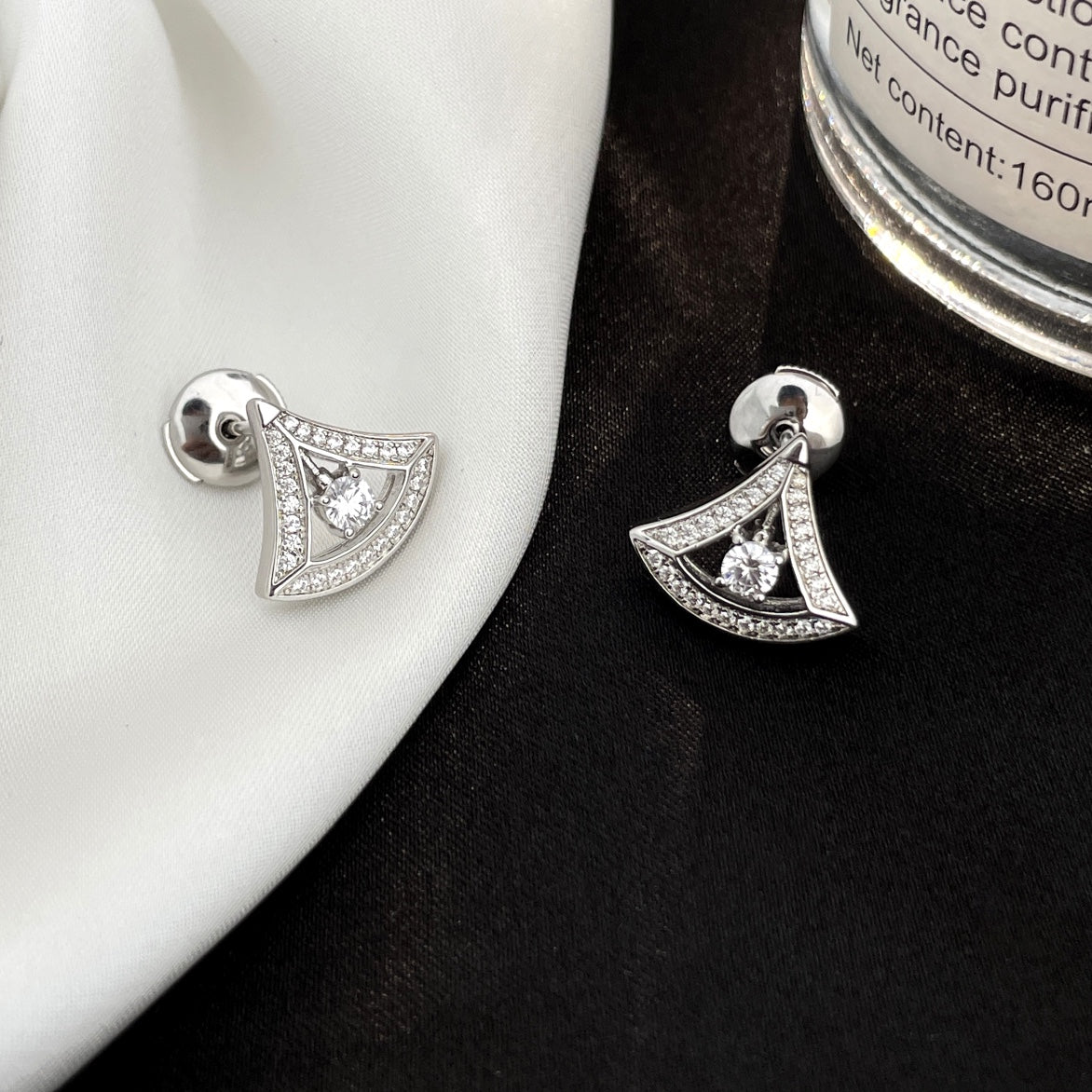 [⭐Glow]DREAM MINI DIAMOND STUD EARRINGS