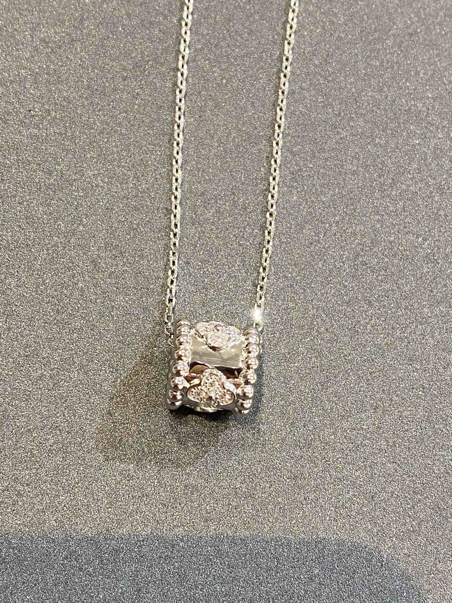 [⭐Glow]PERLEE PEDANT SIVLER DIAMOND NECKLACE