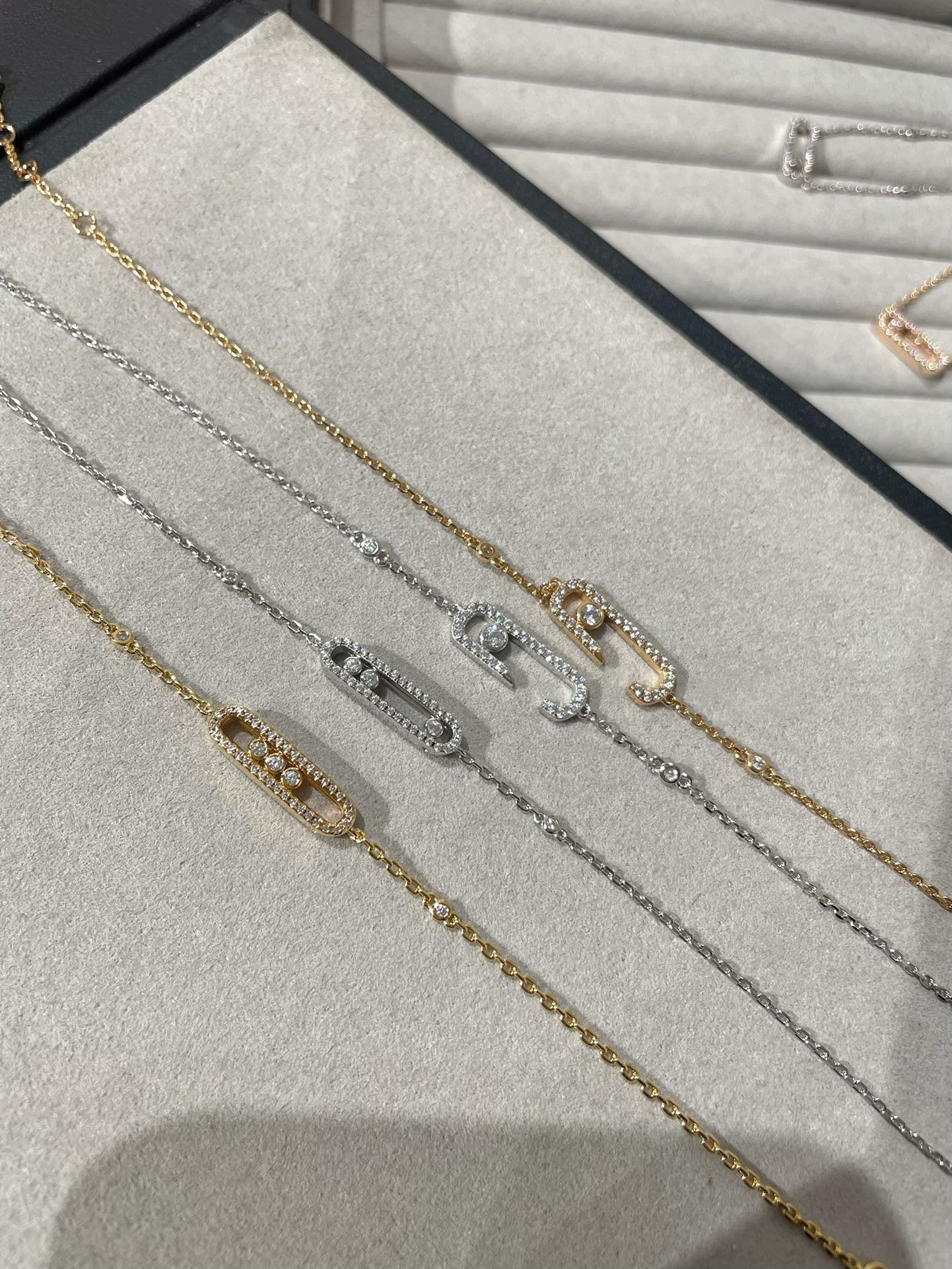 [⭐Glow]BABY MOVE DIAMOND BRACELET