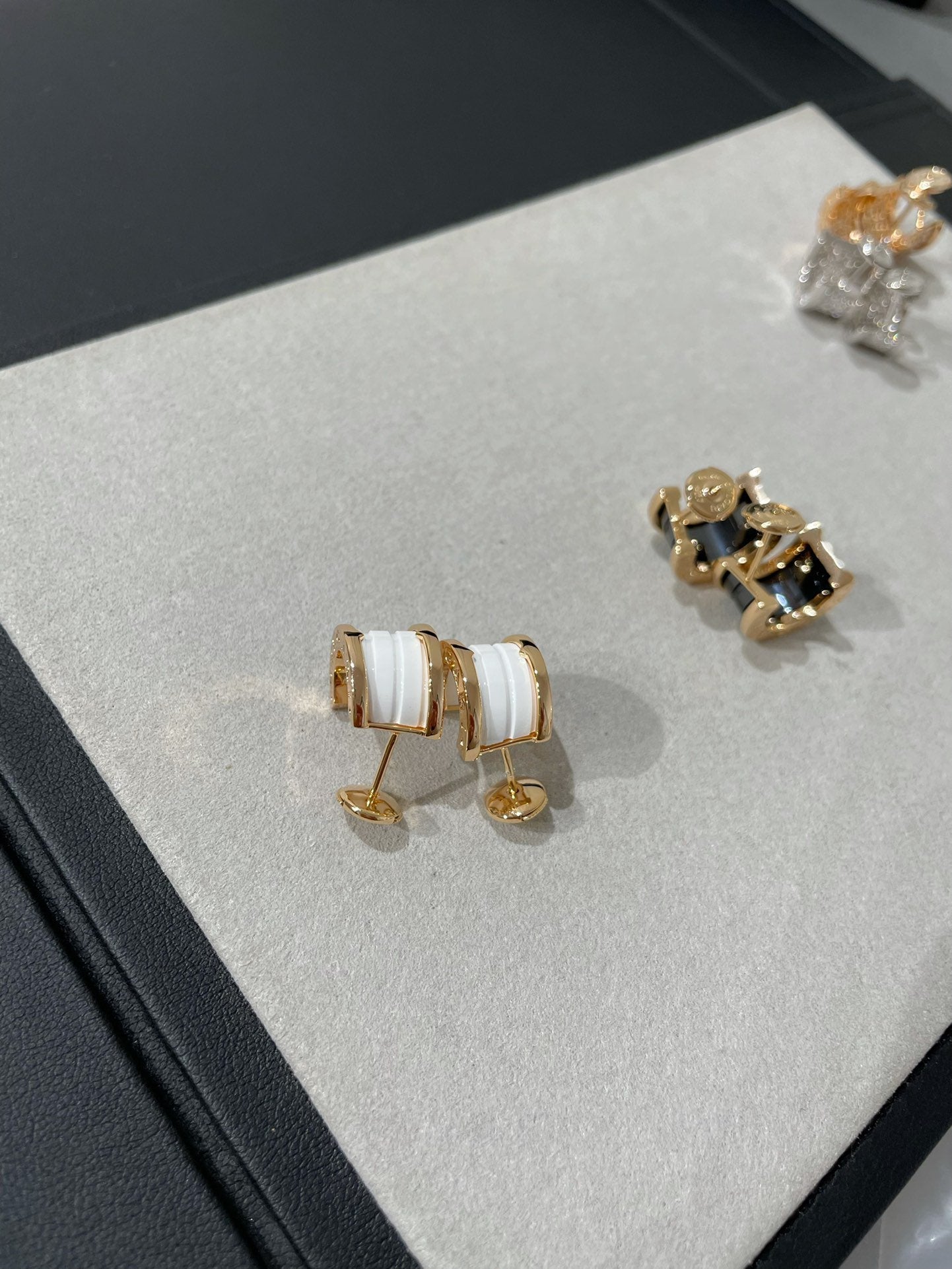 [⭐Glow]ZERO 1 PINK GOLD CERAMIC EARRINGS