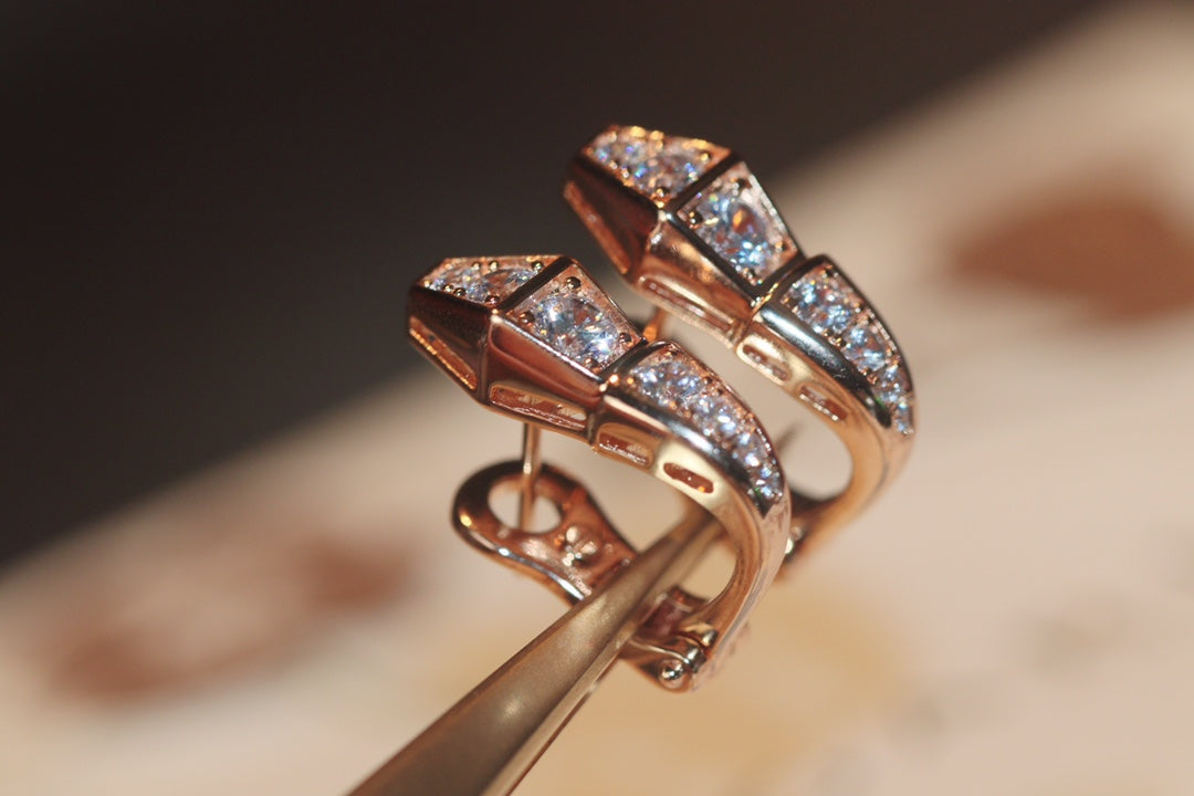 [⭐Glow]SERPENT PINK GOLD DIAMOND EARRINGS