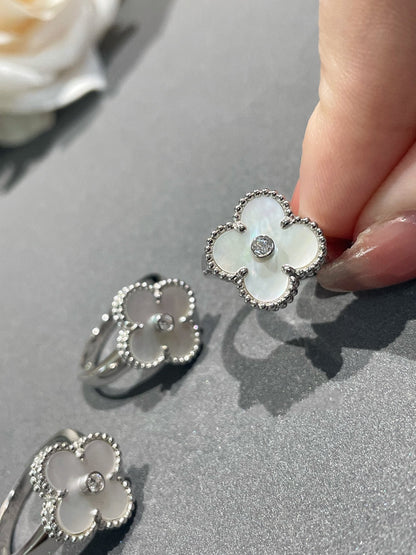 [⭐Glow]CLOVER SILVER MOP DIAMOND RING