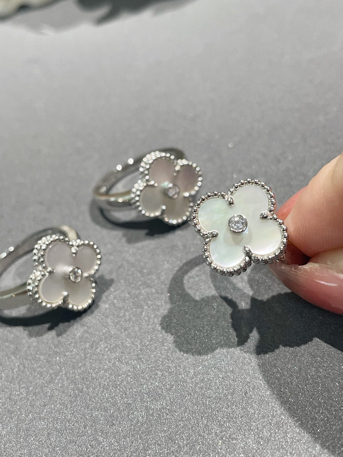 [⭐Glow]CLOVER SILVER MOP DIAMOND RING