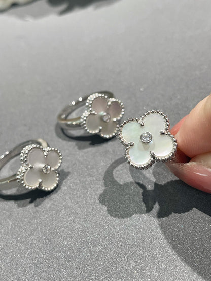 [⭐Glow]CLOVER SILVER MOP DIAMOND RING