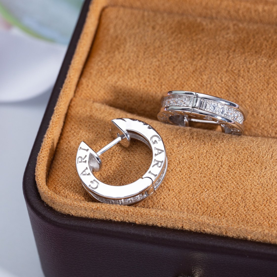 [⭐Glow]ZERO 1 MINI SILVER DIAMOND EARRINGS