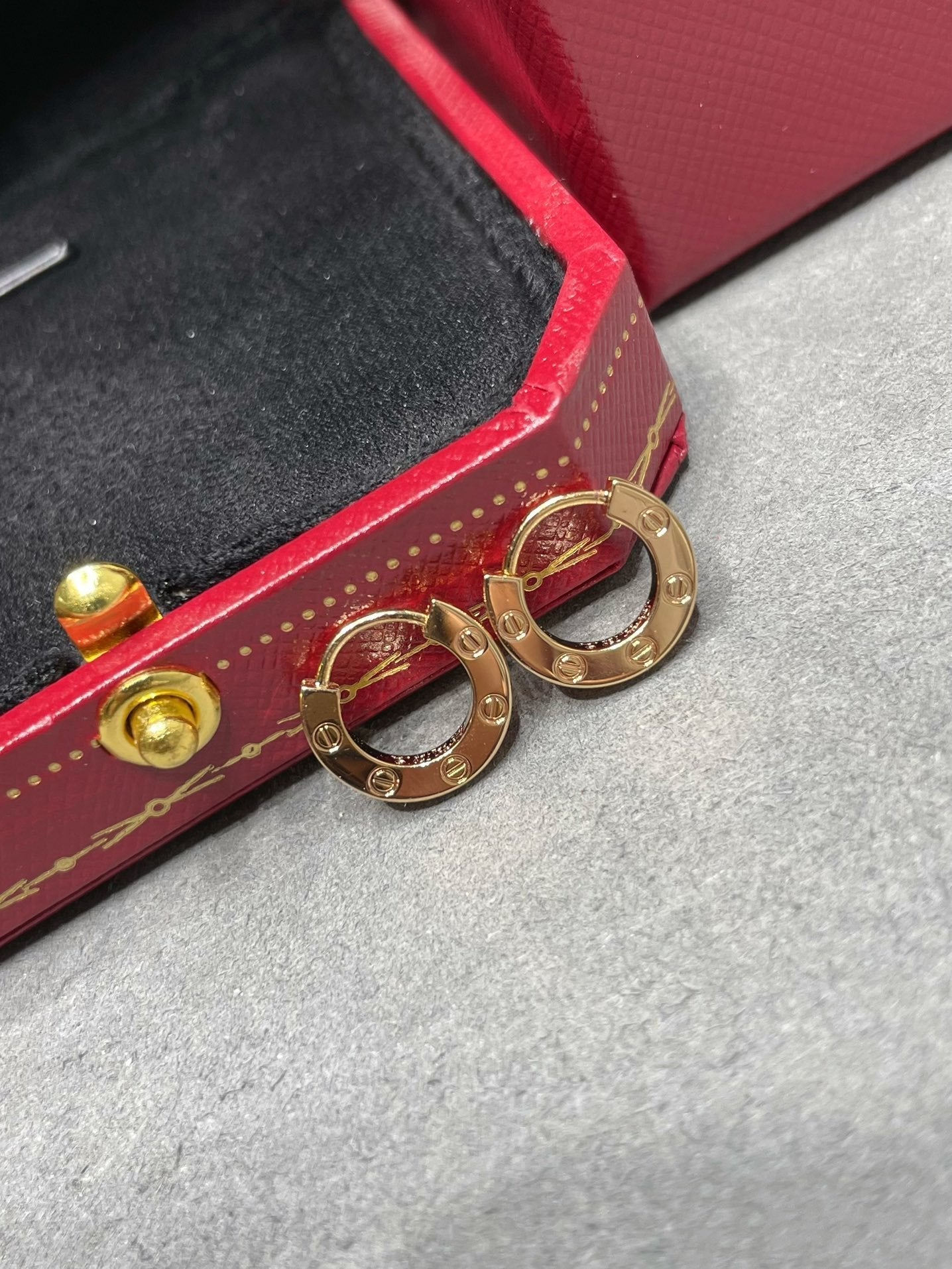 [⭐Glow]LOVE MINI EARRINGS