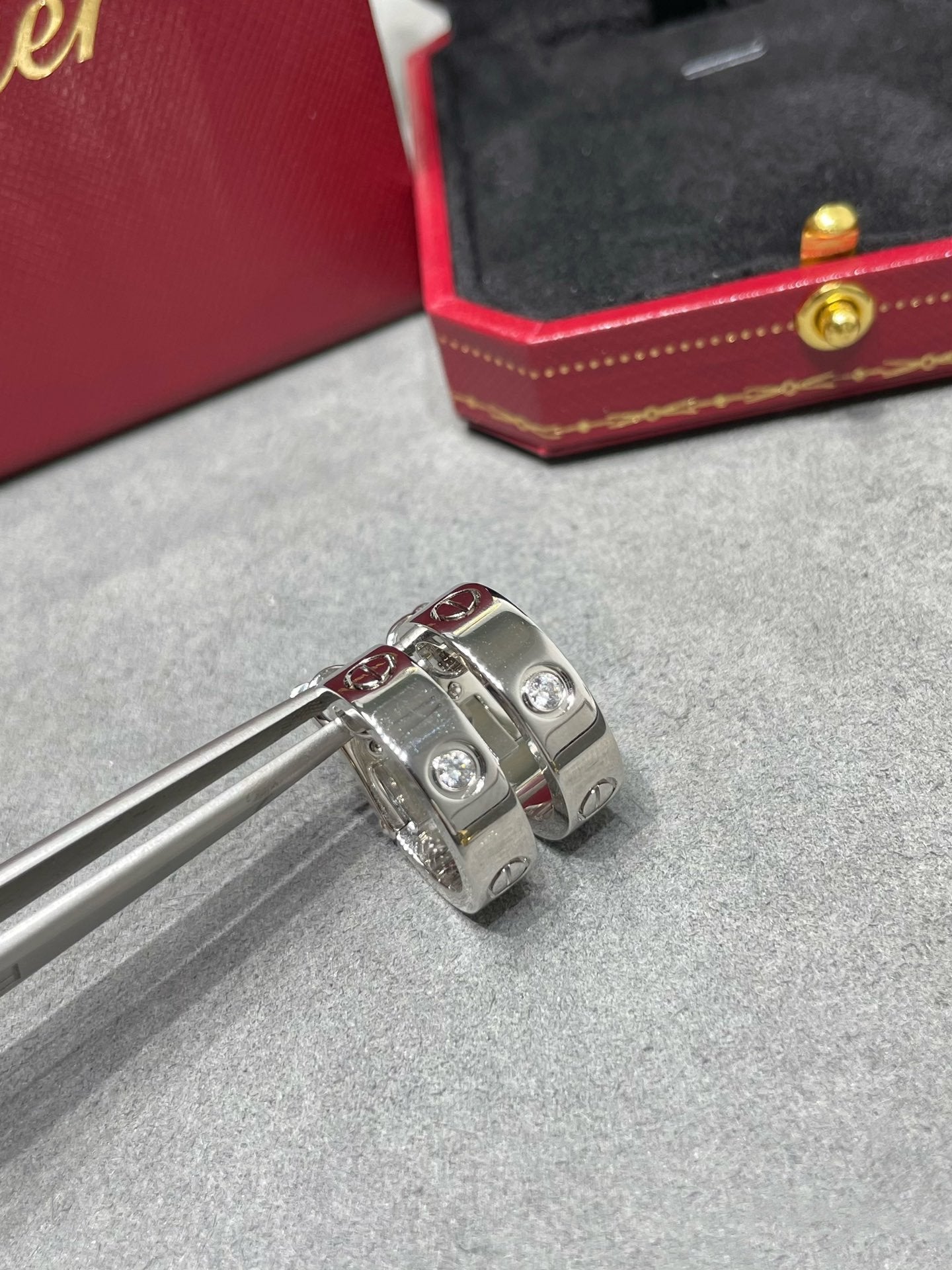 [⭐Glow]LOVE 5.5MM 1 DIAMOND EARRINGS