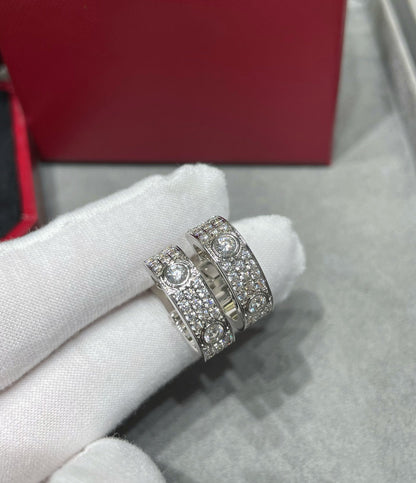 [⭐Glow]LOVE 5.5MM DIAMOND PAVED EARRINGS