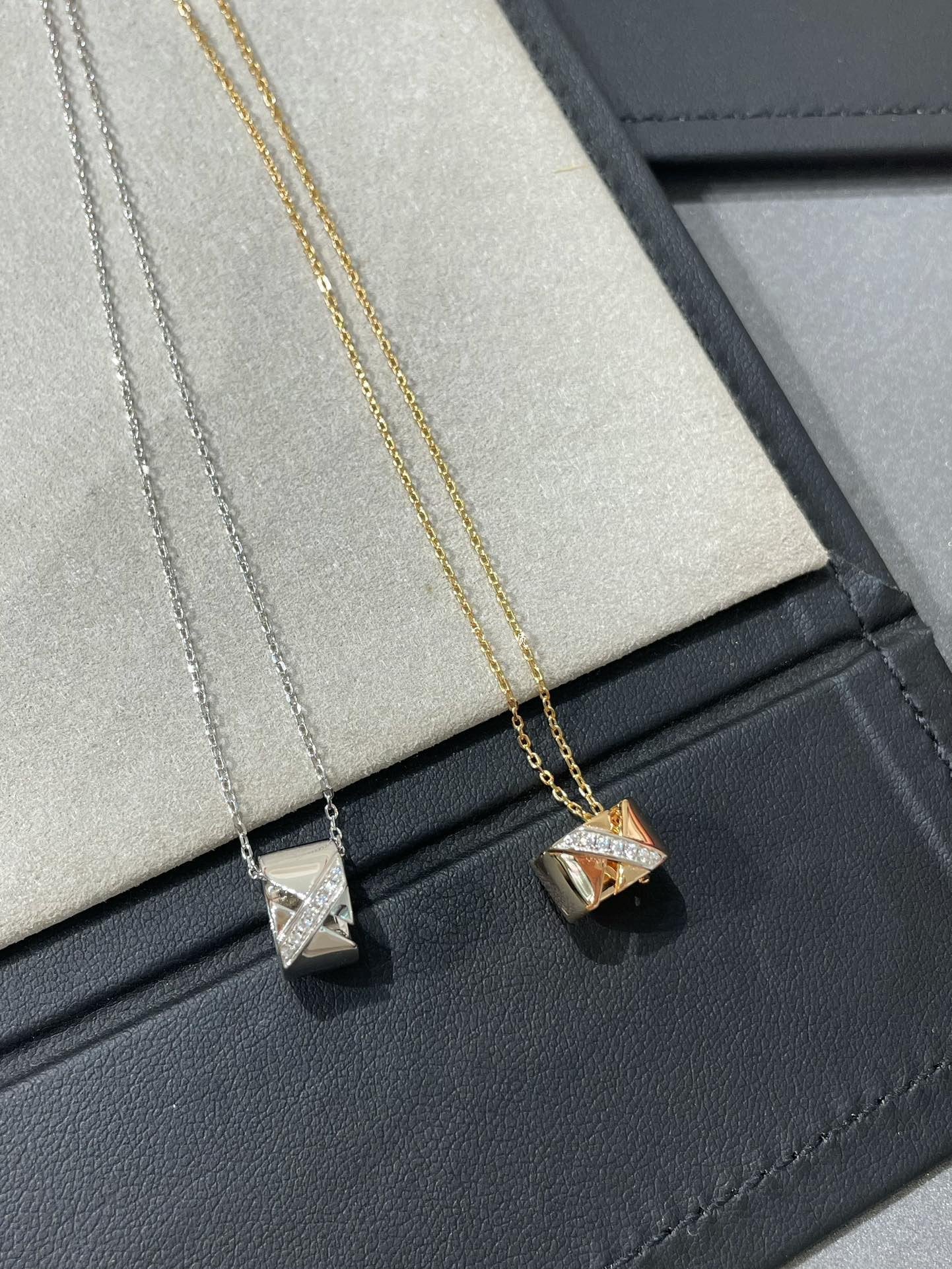 [⭐Glow]LIENS EVIDENCE DIAMOND NECKLACE
