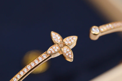 [⭐Glow]IDYLLE PINK GOLD OPEN BRACELET DIAMOND PAVED