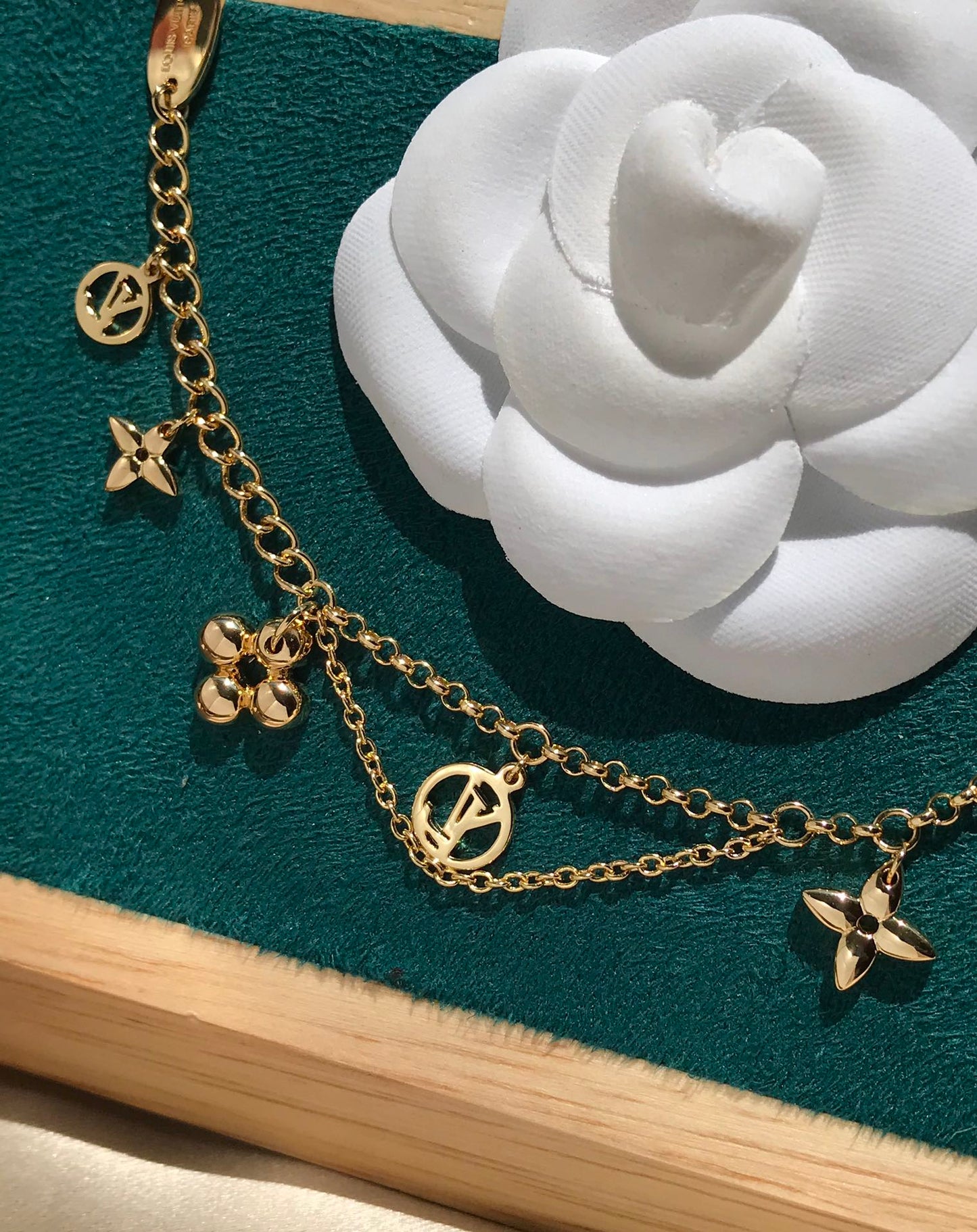 [⭐Glow]BLOOMING PINK GOLD MOP BRACELET