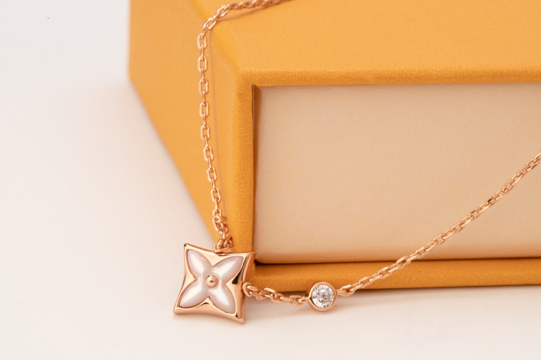 [⭐Glow]STAR PINK MOP 1 DIAMOND PINK GOLD NECKLACE
