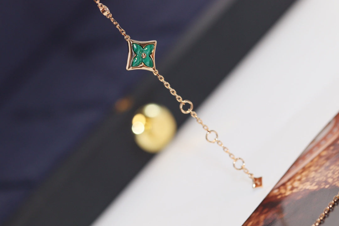 [⭐Glow]STAR AND SUN 4 MOTIF PINK GOLD MALACHITE BRACELET