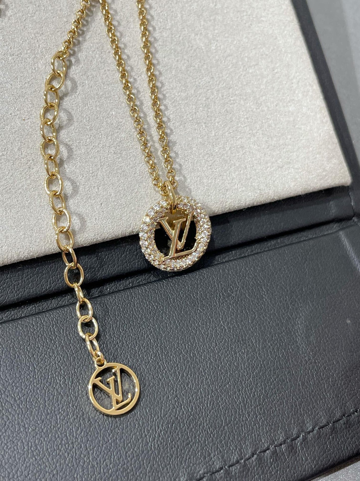 [⭐Glow]BY NIGHT DIAMOND PAVED NECKLACE