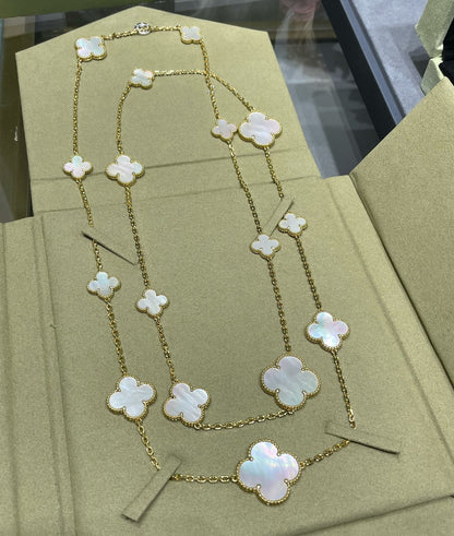 [⭐Glow]CLOVER 16 MOTIF WHITE MOP GOLD NECKLACE