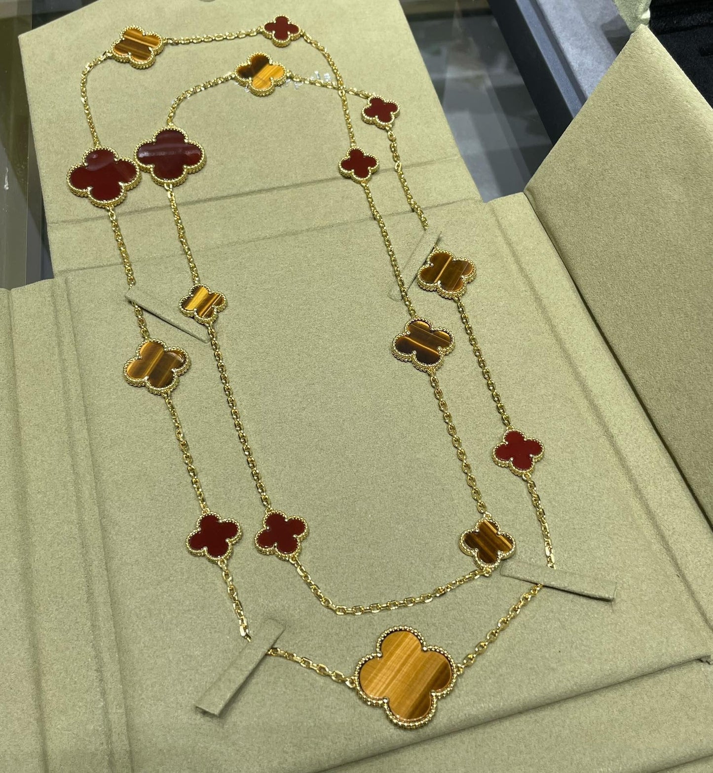 [⭐Glow]CLOVER 16 MOTIF CARNELIAN TIGER EYE ROSE GOLD NECKLACE