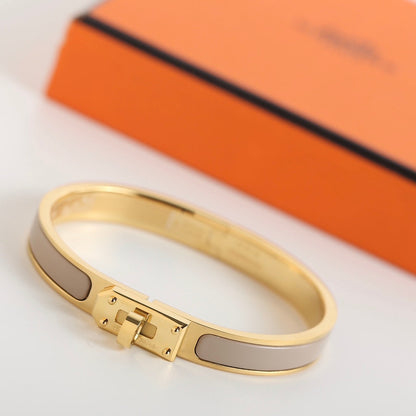 [⭐Glow]HM KELLY GREY BRACELET