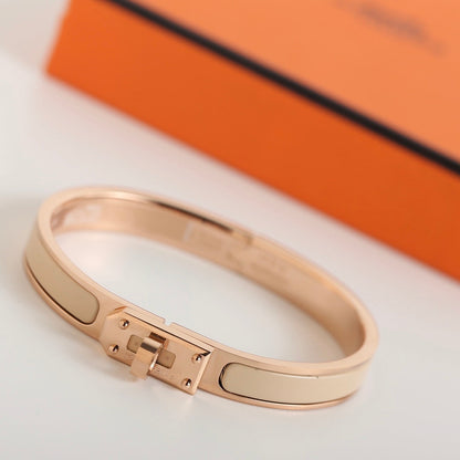 [⭐Glow]HM KELLY BEIGE BRACELET
