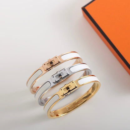 [⭐Glow]HM KELLY WHITE BRACELET