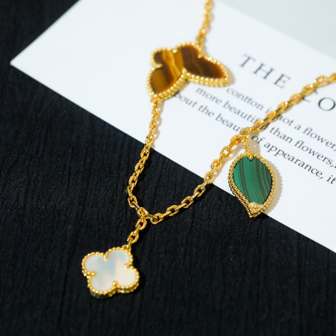 [⭐Glow]LUCKY SPRING 5 MOTIF GOLD BRACELET