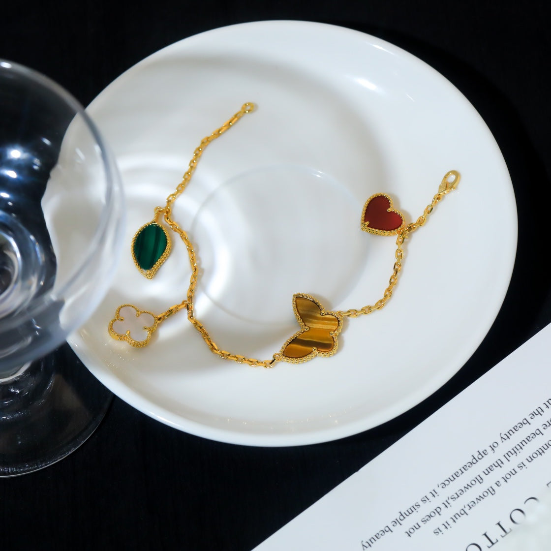 [⭐Glow]LUCKY SPRING 5 MOTIF GOLD BRACELET
