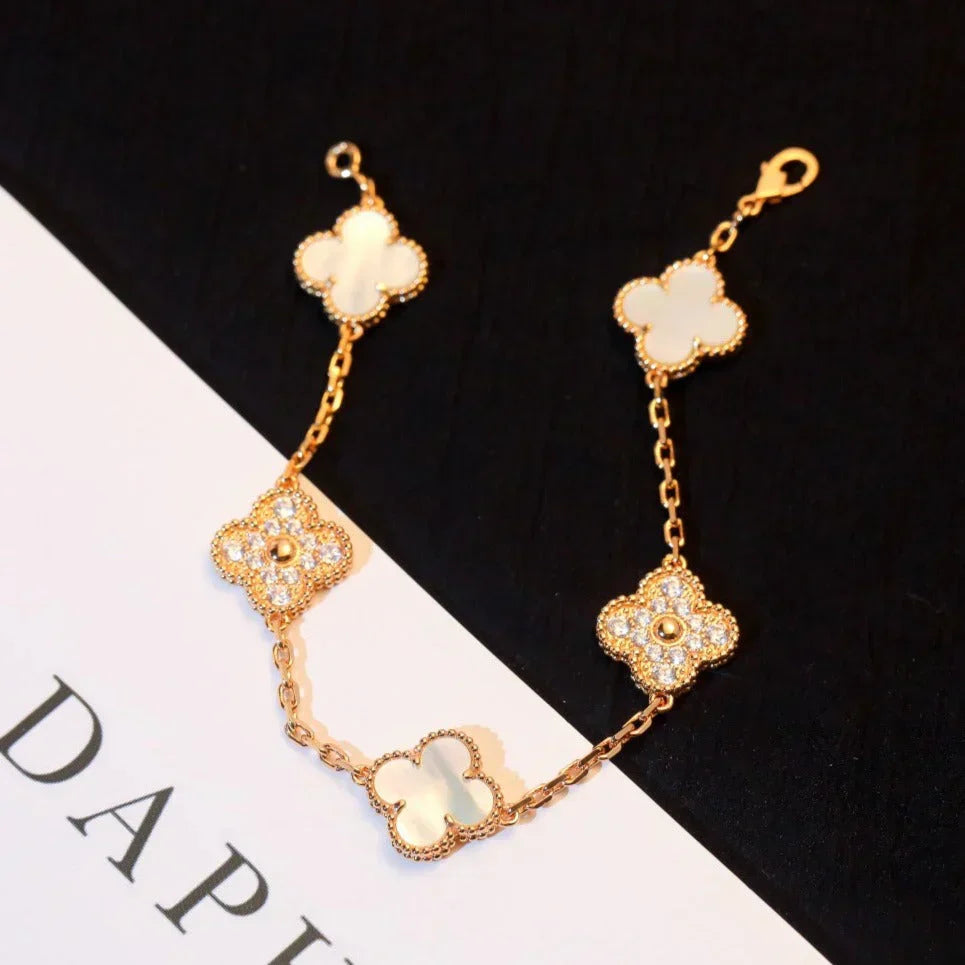 [⭐Glow]CLOVER WHITE PEARL MOP 5 MOTIF BRACELET COLLECTION