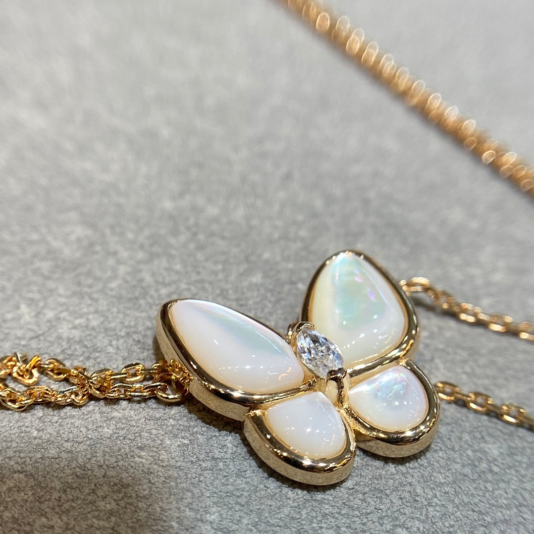 [⭐Glow]BUTTERFLY MOP DIAMOND NECKLACE