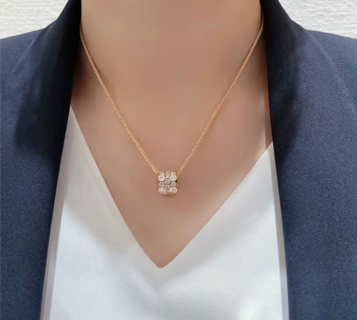 [⭐Glow]BEE LOVE DIAMOND PAVED 3 ROW NECKLACE