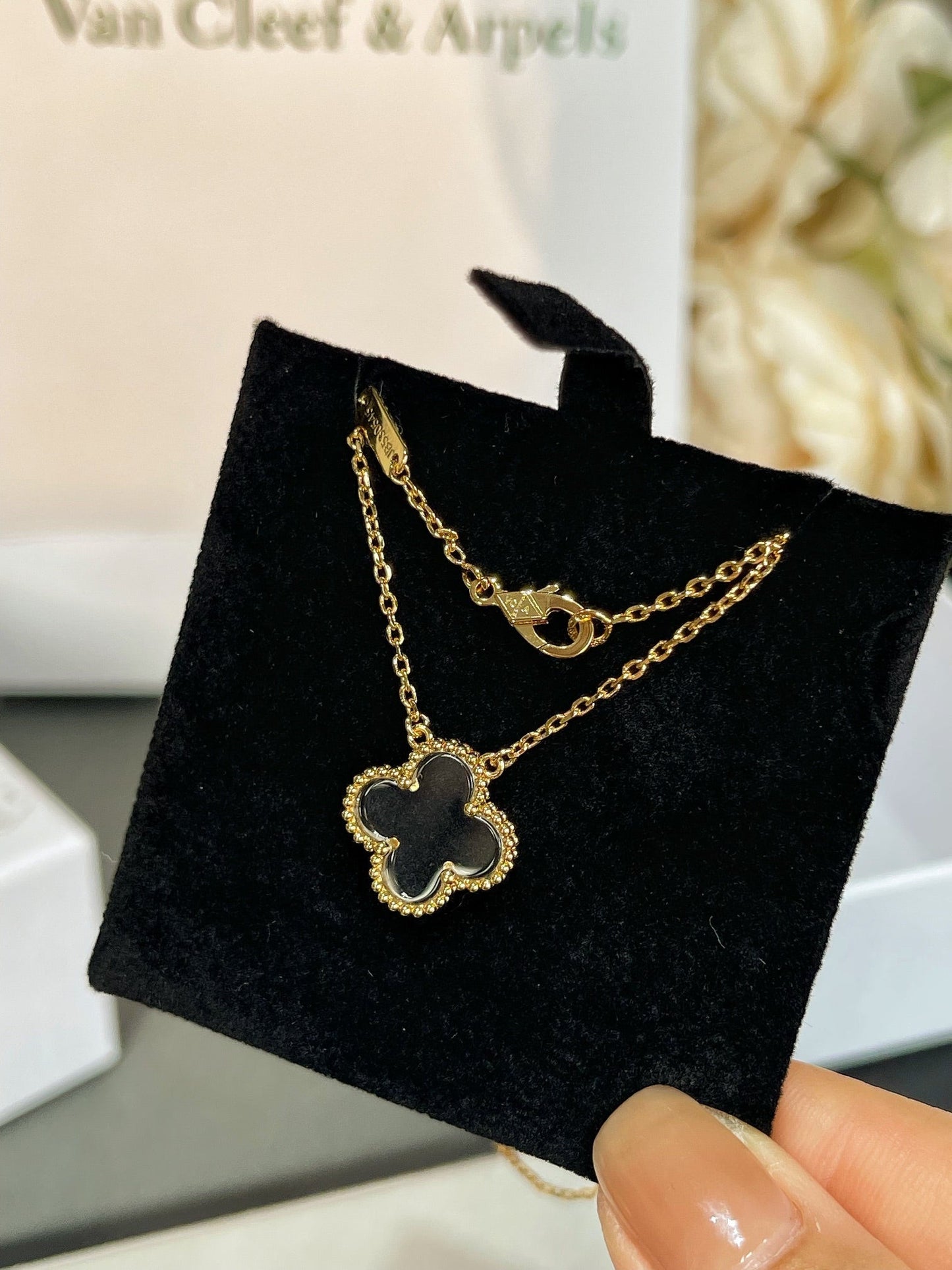 [⭐Glow]CLOVER ROCK CRYSTAL ROSE GOLD NECKLACE